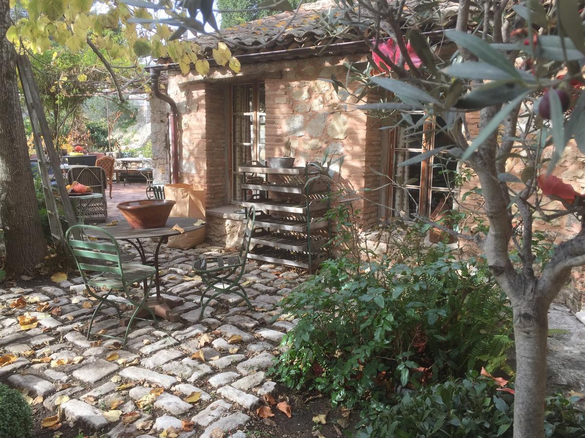 Les Rosees Mougins Kültér fotó