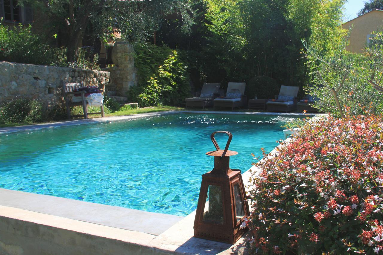 Les Rosees Mougins Kültér fotó